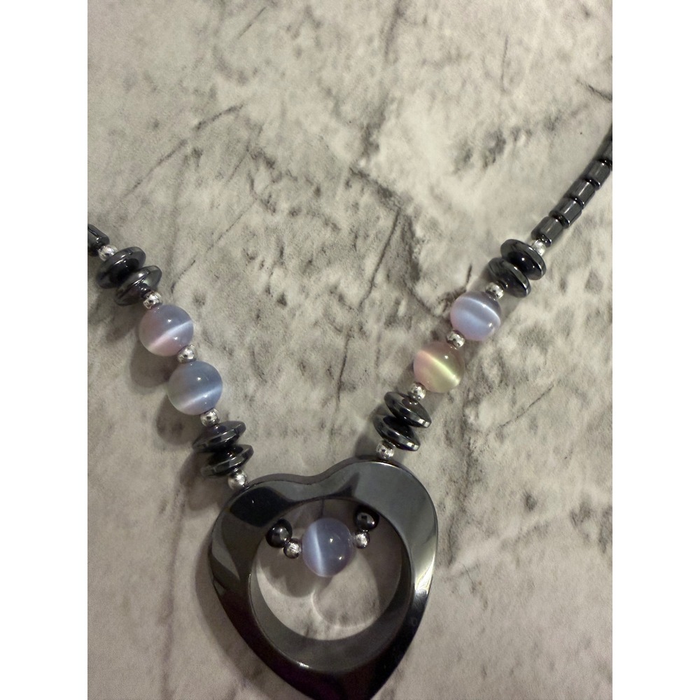 Hematite Heart Pendant Necklace Cats Eye Beaded Iridescent Y2K Goth 18 Inch